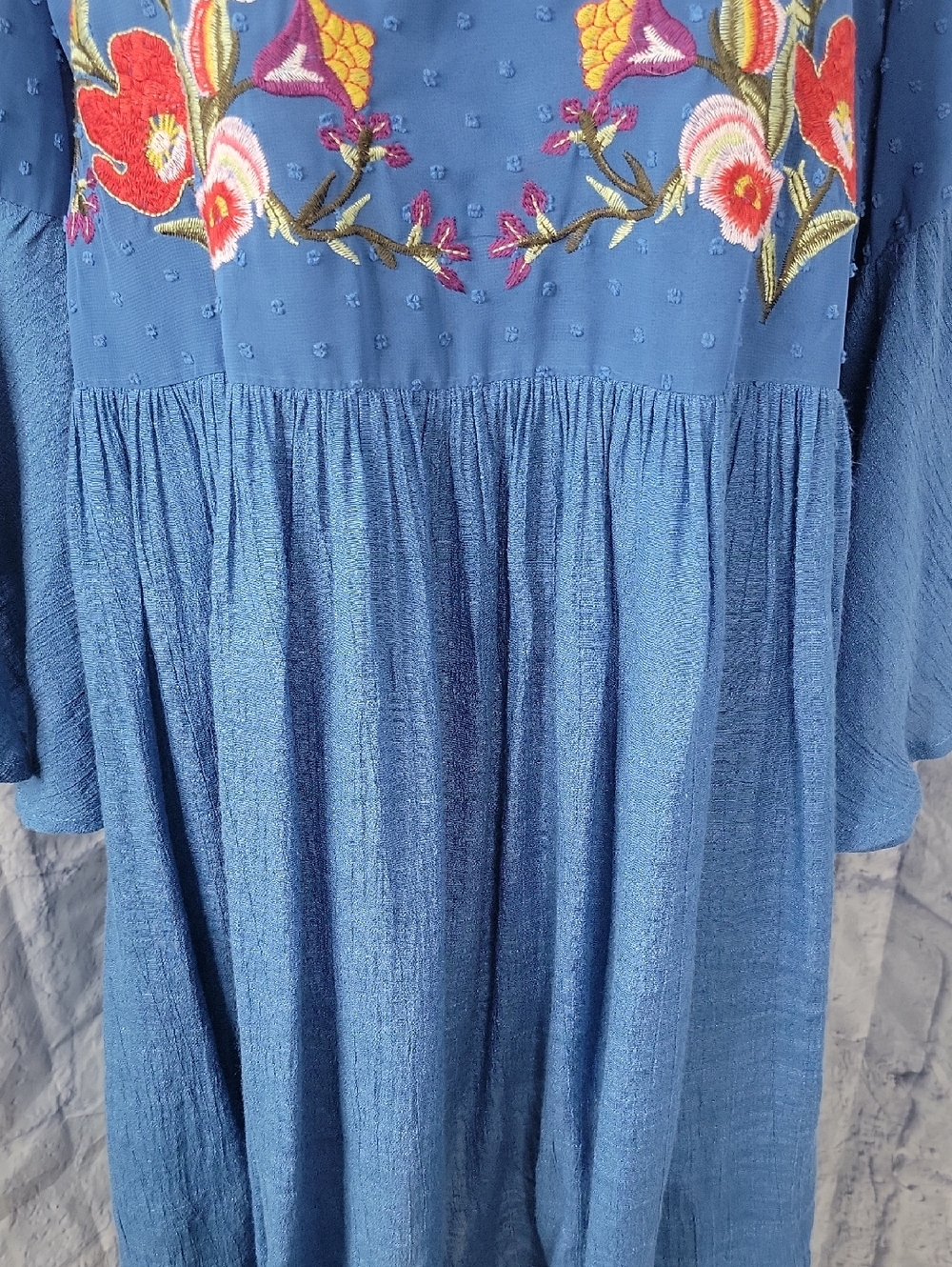 Umgee‎ Blue Embroidered Floral Boho Peasant Bell Sleeves Dress Large - Picture 3 of 10